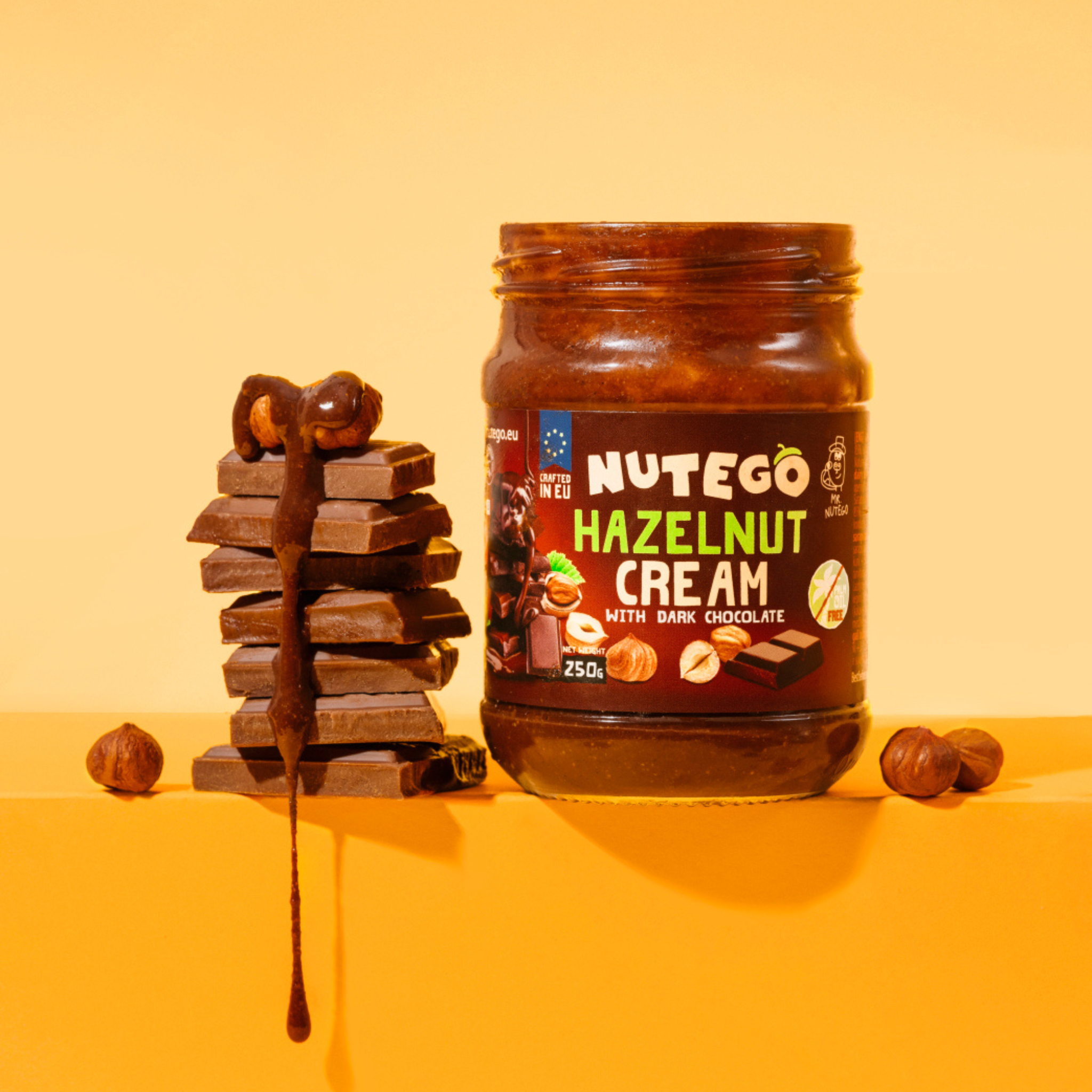 Lazdu riekstu krēms ar tumšo sokolādi