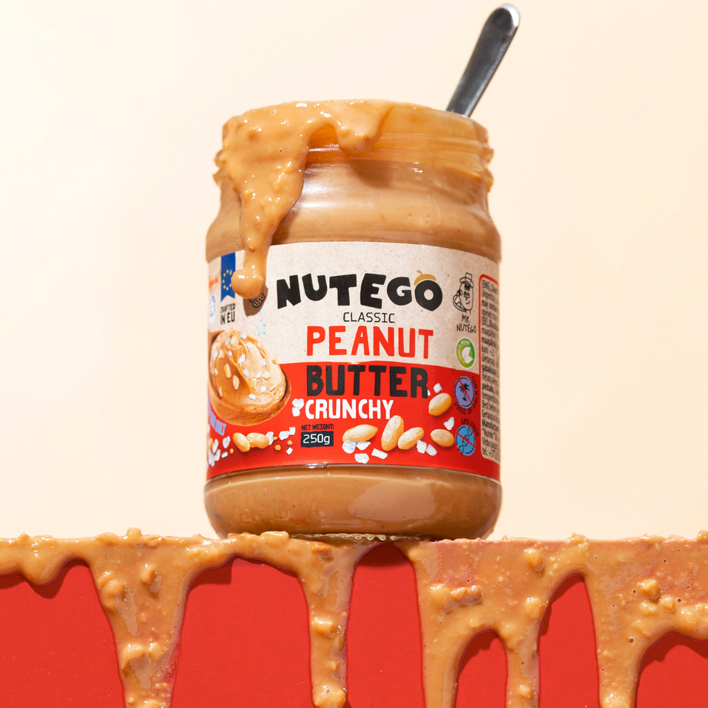 Peanut cream with nut pieces and sea salt