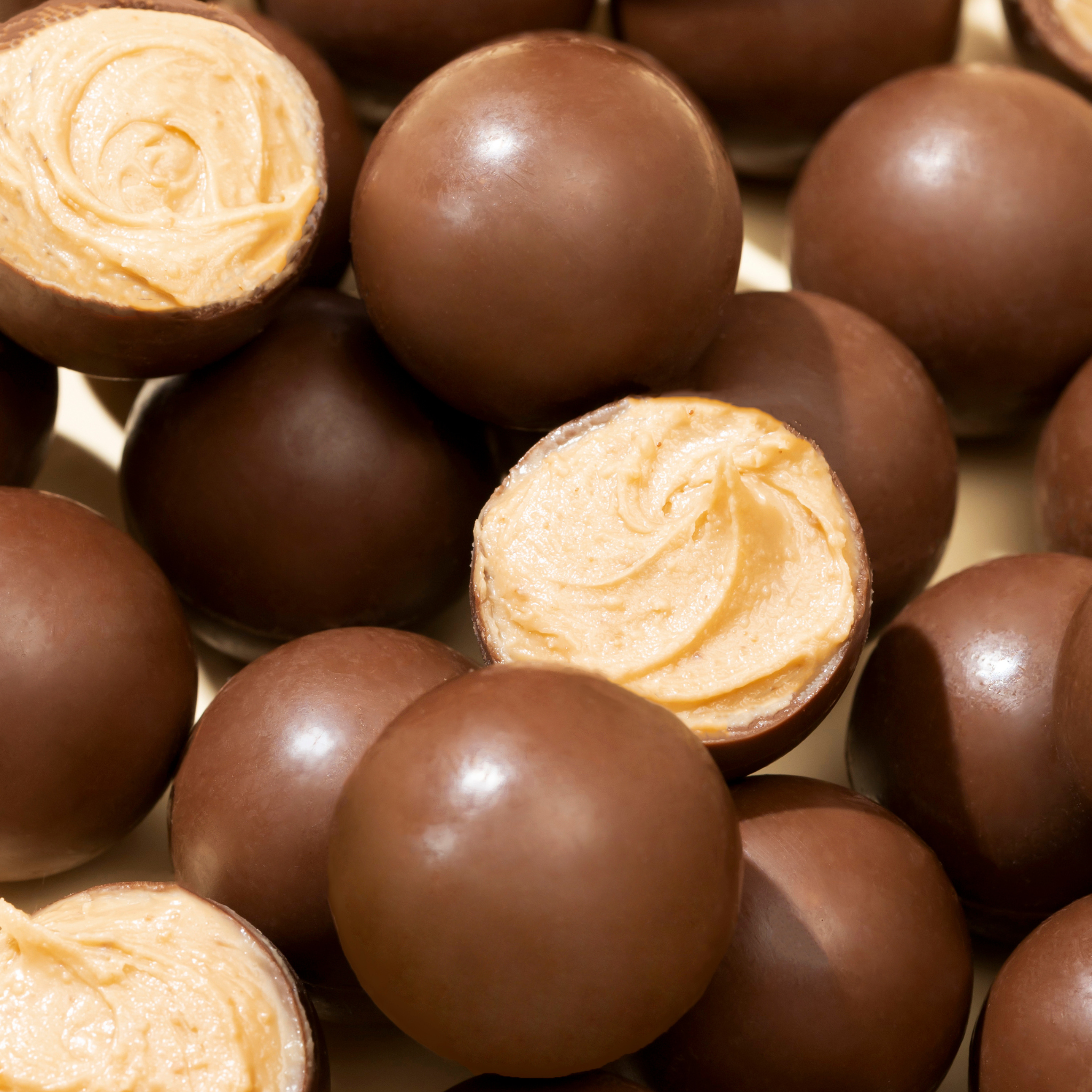 Piena trifeles ar zemesriekstu krēma pildījumu 70g