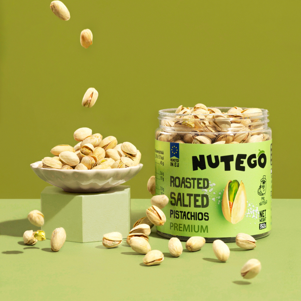 Pistachios with salt