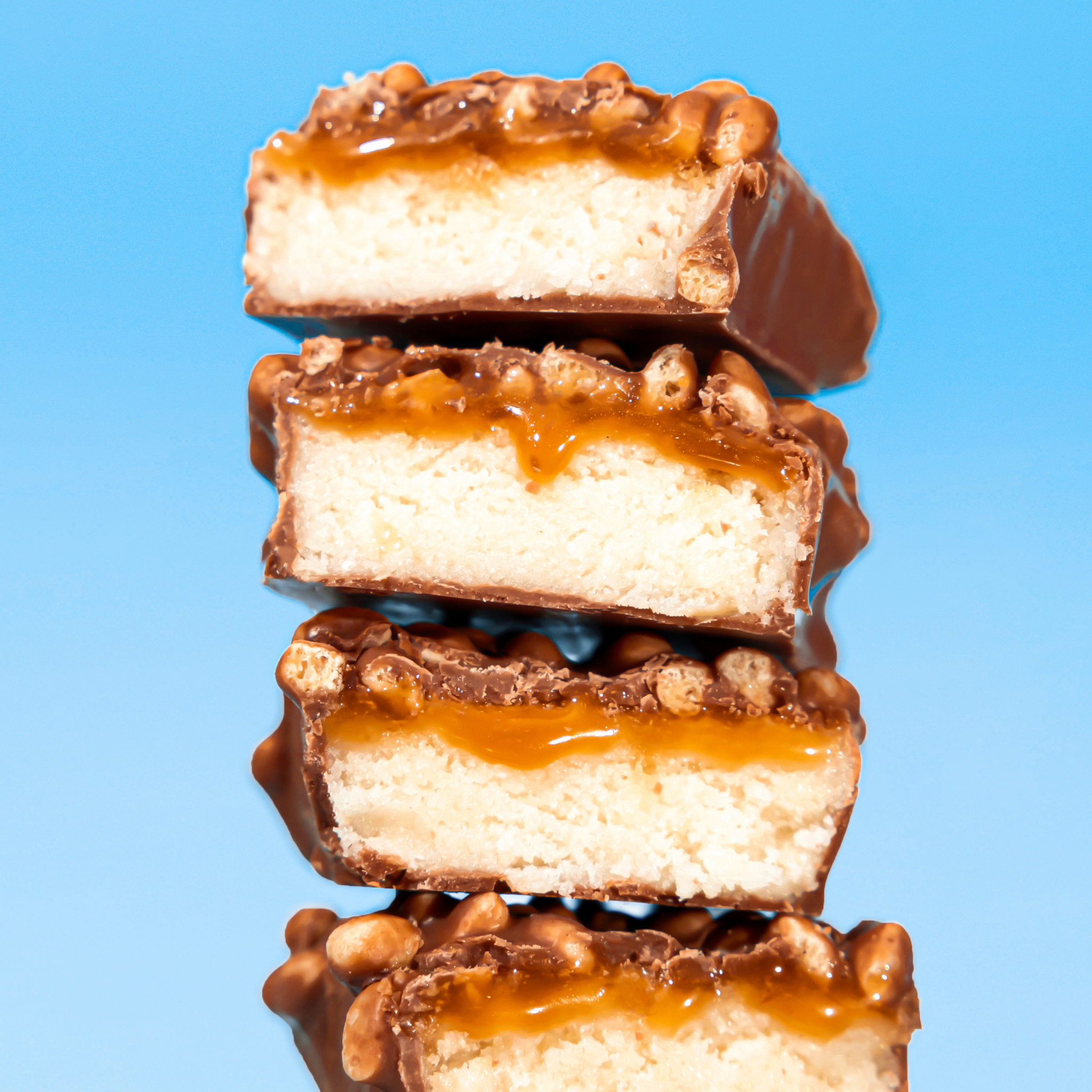 Proteīna batoniņš Kraukšķīgais kokosrieksts un karamele 45g