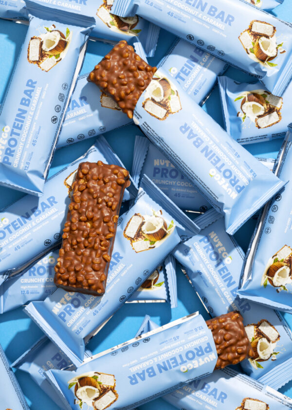 Proteīna batoniņš "Kraukšķīgais kokosrieksts un karamele" 45g - Image 4