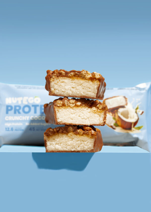 Proteīna batoniņš "Kraukšķīgais kokosrieksts un karamele" 45g - Image 3